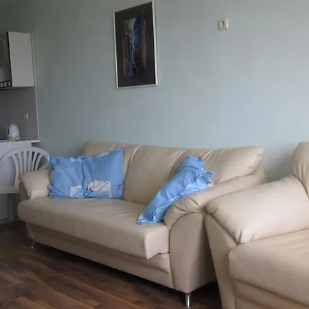 Low-cost 50m From The Beach! Alloggio in famiglia