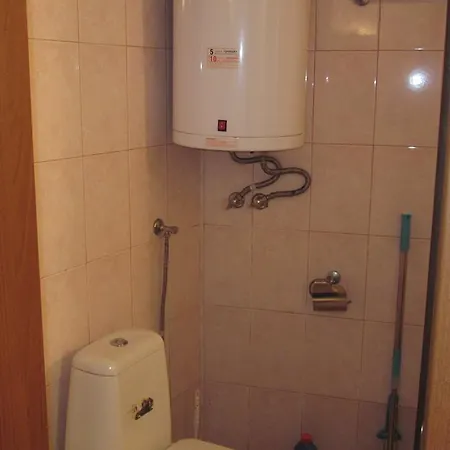 Gazde/Camere de închiriat Low-cost 50m From The Beach! *